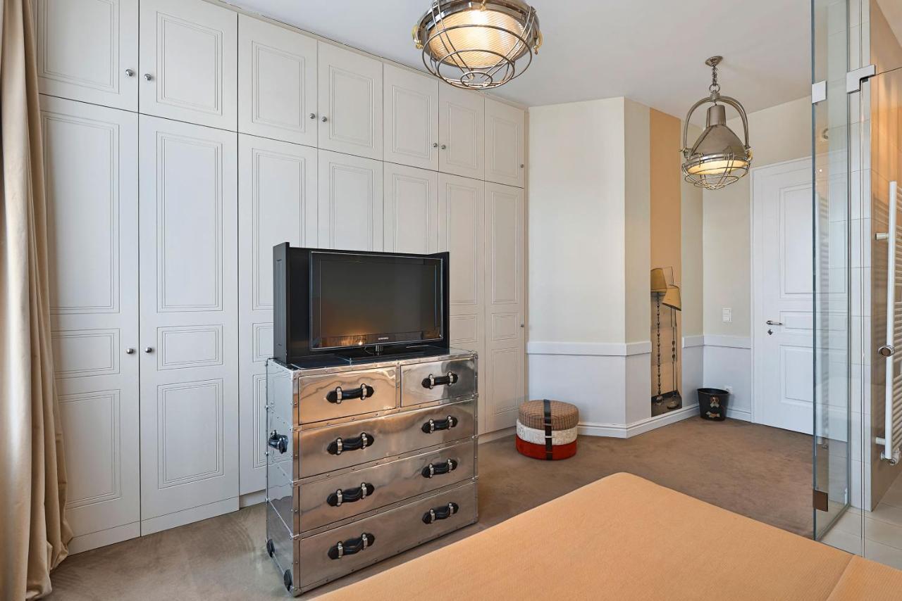 6 Apartament