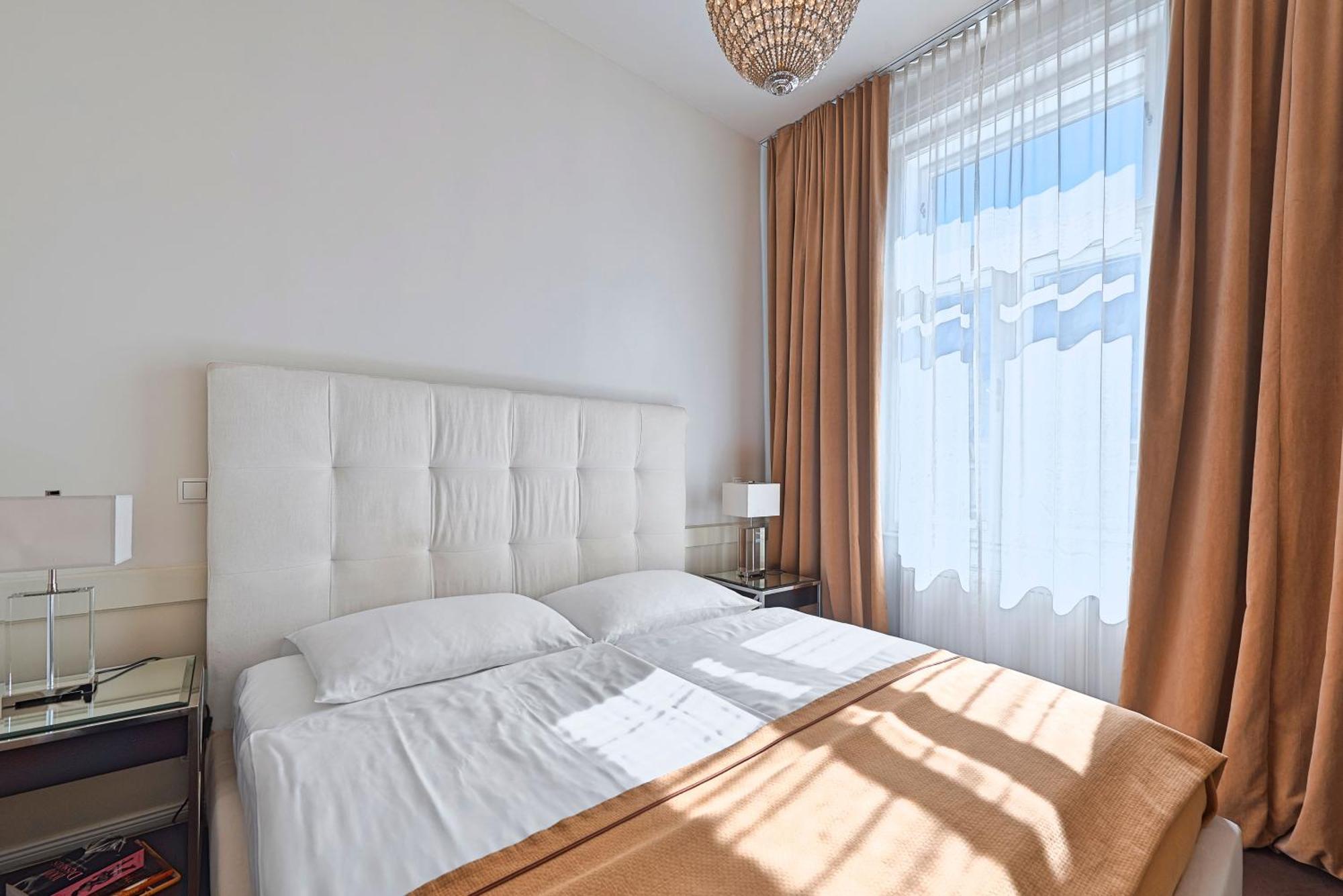 6 Apartament