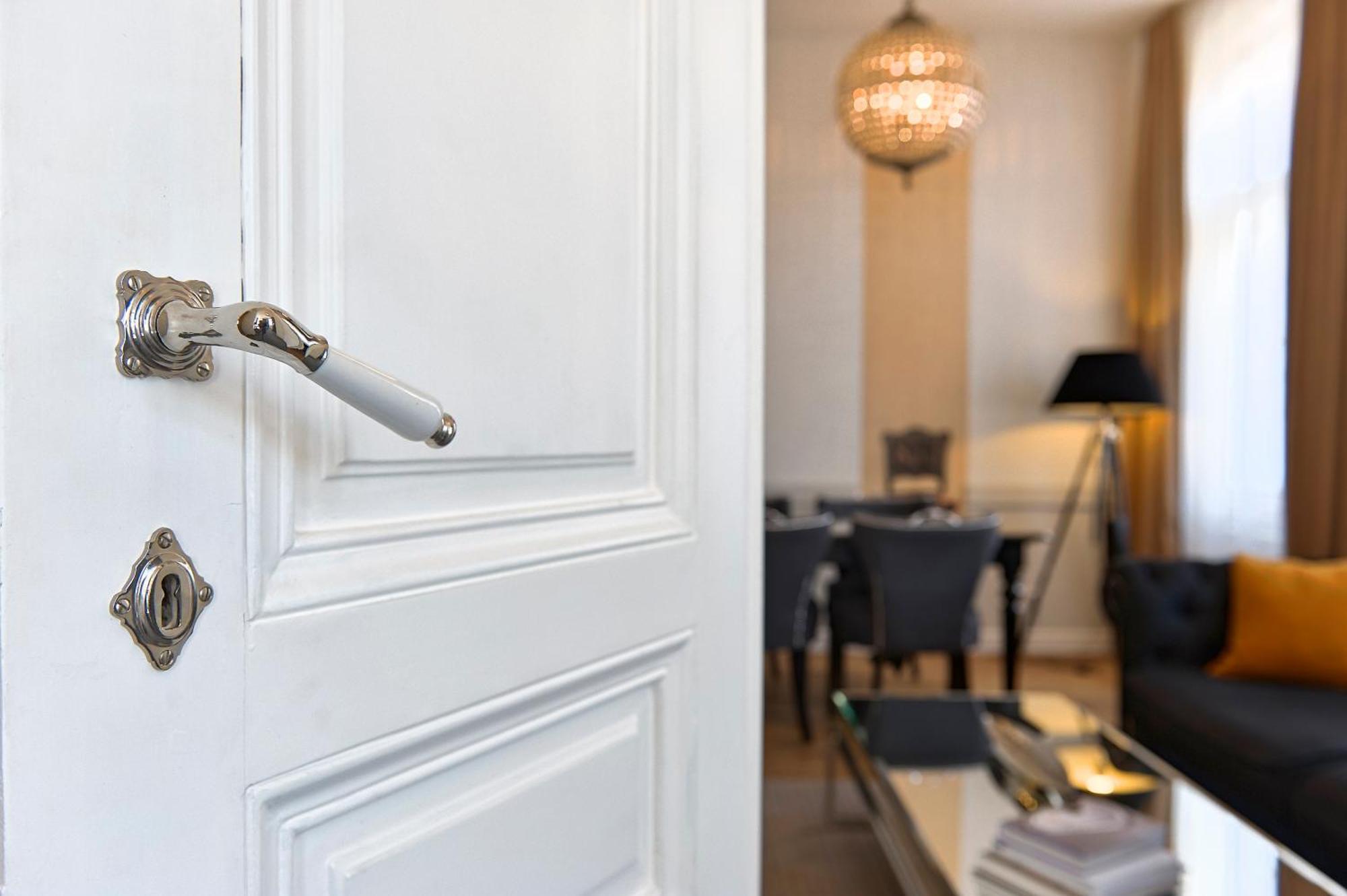 6 Apartament